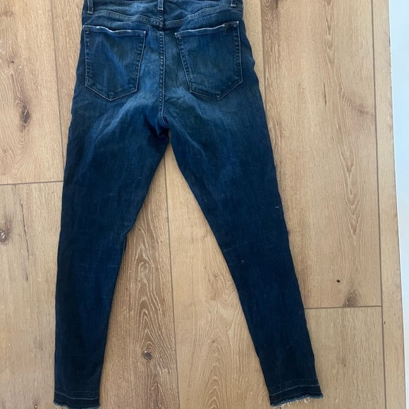 Joe’s Jeans high rise with distressed hem - Picture 2 of 3